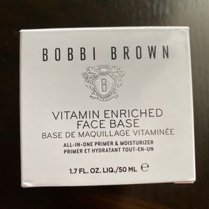 Bobbi Brown Vitamin Enriched Face Base